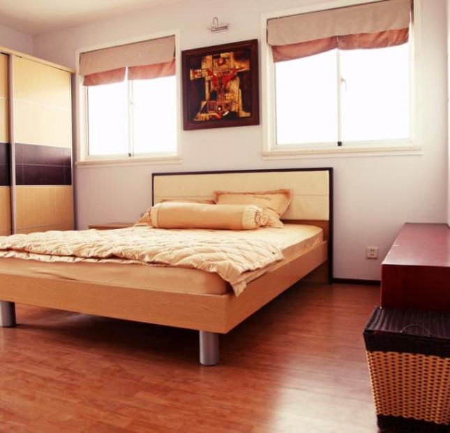 Cho thuê gấp căn hộ 2 phòng ngủ tại Central Graden 328 Võ Văn Kiệt, Quận 1. CHỈ 17 triệu