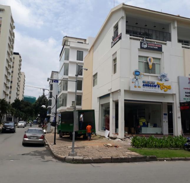Cho thuê nhà phố căn góc mặt tiền Nguyễn Văn Linh Q7 dt 6x18,5m xây 3 lầu tiện làm công ty, ngân hàng.