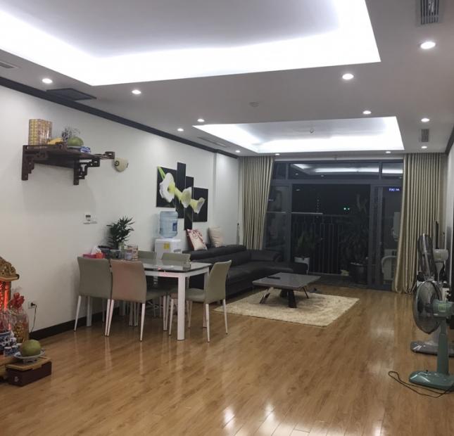 Cần bán chung cư Platinum Residences, số 6 Nguyễn Công Hoan, DT 108 m2, giá 48 tr/m2, 0985672023
