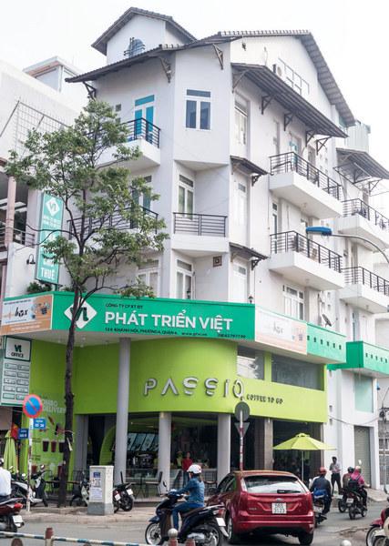 Văn phòng chính chủ tại quận 4. DT=50m2, giá thuê 12tr/th, miễn phí quản lý