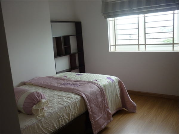 Cho thuê CHCC Orient Apartment Q4, 100m2, 3PN, nội thất dính tường, 14tr/th, LH 0932 204 185