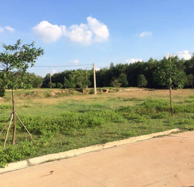 Bán 450m2 đất mặt tiền 16m, kế khu hành chính. Giá 375 triệu (ko trung gian)