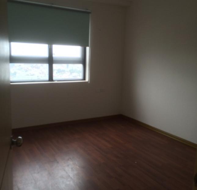 Gia đình bán căn hộ C37 có 3 phòng ngủ, 95m2, nội thất CB vẫn mới giá rẻ