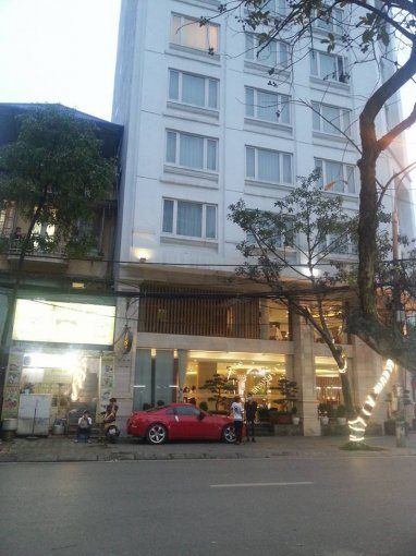 Bán tòa 10 tầng mặt phố Nguyễn Trường Tộ, 115m2, mặt tiền 5.5m, 62 tỷ