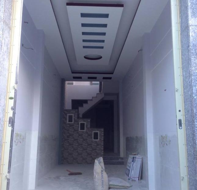 Bán nhà mới xây 2 mê nguyên, mặt tiền Thái Văn Lung