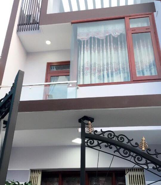 Cần bán gấp nhà 3 tầng mặt tiền đường CMT8, TP Đà Nẵng