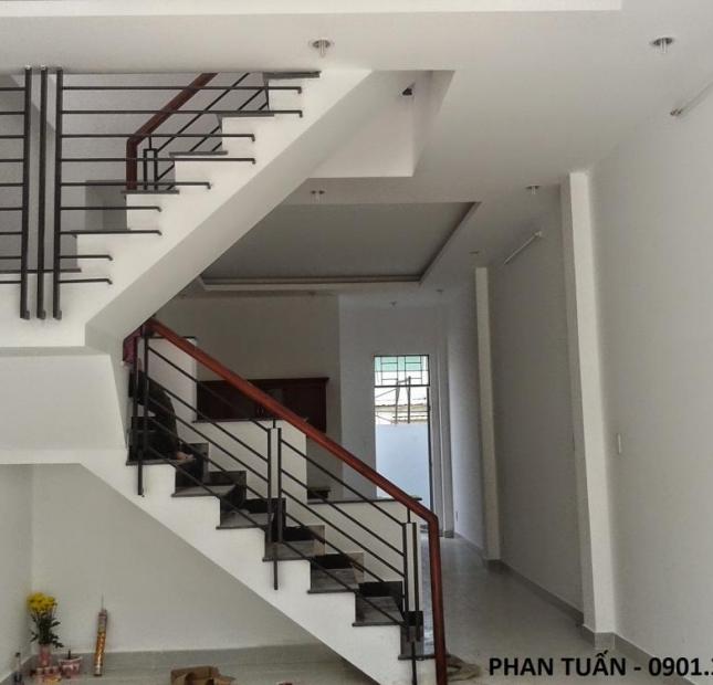Gia đình cần bán nhanh căn hộ DV cao cấp mặt tiền Đặng Dung, Phường Tân Định, Quận 1