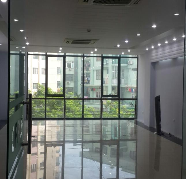 Cho thuê văn phòng phố Trần Đăng Ninh, 70m2 – với giá 14 triệu/tháng