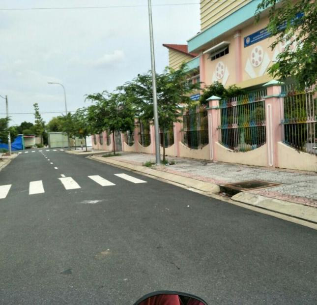 Bán đất ngay trường tiểu học Tân Kiên, Hưng Nhơn, Bình Chánh, giá 450 triệu