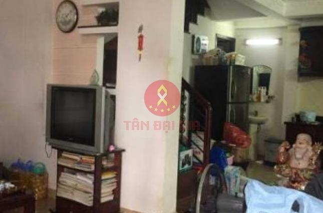 bán nhà hẻm 214 Nguyễn Văn Nguyễn, P. Tân Định, Quận 1, TP. HCM.