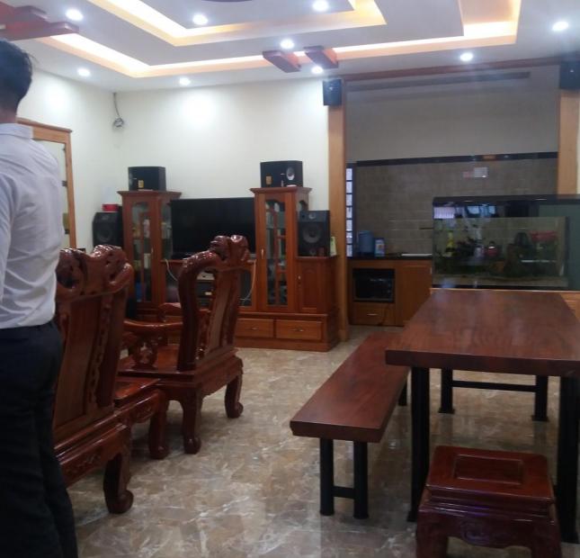 Cho thuê nhà mặt tiền Hồ Xuân Hương, 5 tầng, 12 phòng, thích hợp kinh doanh lưu trú
