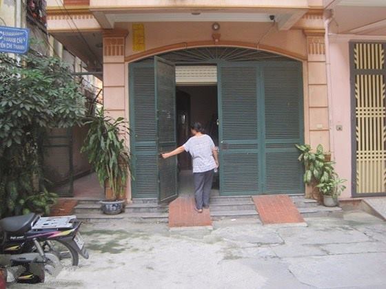 Cho thuê nhà riêng ngõ ô tô Nguyễn Chí Thanh. DT 75m2, 4.5 tầng