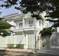Nhà 1 trệt, 1 lầu tại Phan Văn Hớn, cách chợ Xuân Thới Thượng, 729 tr. LH 0913.022.309