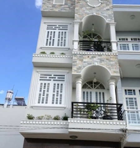 Xuất cảnh bán gấp..gấp..nhà mới cực đẹp 4 tầng 7A Thành Thái, Q10,3.9*12m, giá 9 tỷ 400-đang thuê 35 tr