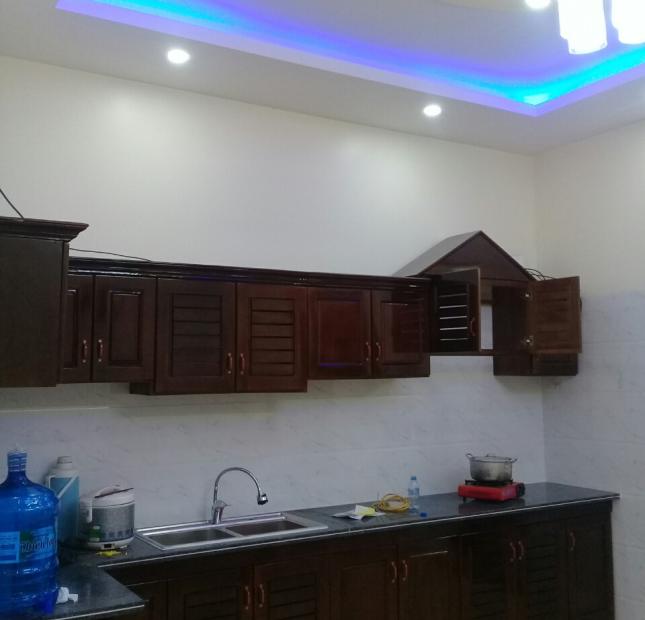 Bán nhà 3 tầng khu dự án 833, Văn Cao, DT 67m2, giá 2 tỷ 300 triệu, Long 0948.774.566