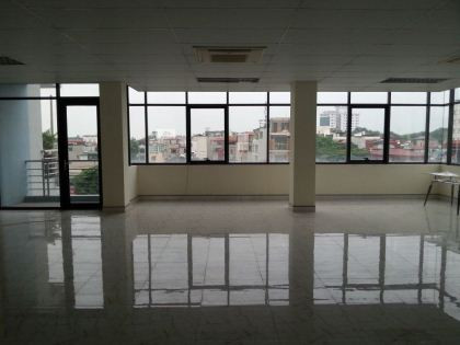 Cho thuê văn phòng 80m2 cực đẹp tại phố Chùa Láng