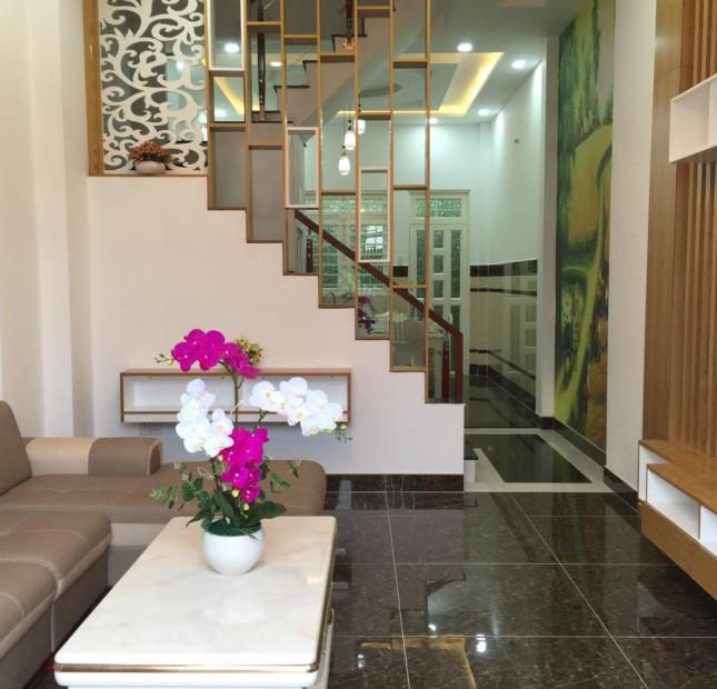 Nhà đẹp sang trọng đổ 3 tấm Thạnh Xuân 25, quận 12, SHR