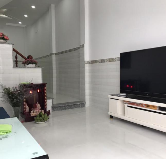 Nhà phố cao cấp Thạnh Xuân quận 12 đúc 3,5 tấm, sổ hồng riêng