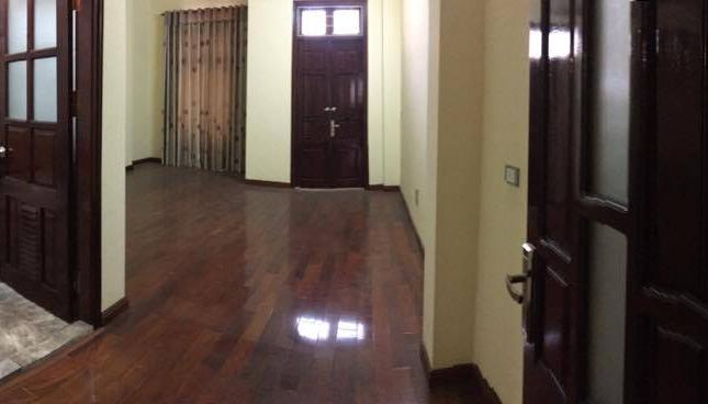 Cho thuê nhà khu phân lô Khuất Duy Tiến sau UBND Quận Thanh Xuân, full nội thất, 55m2 x 4,5 tầng