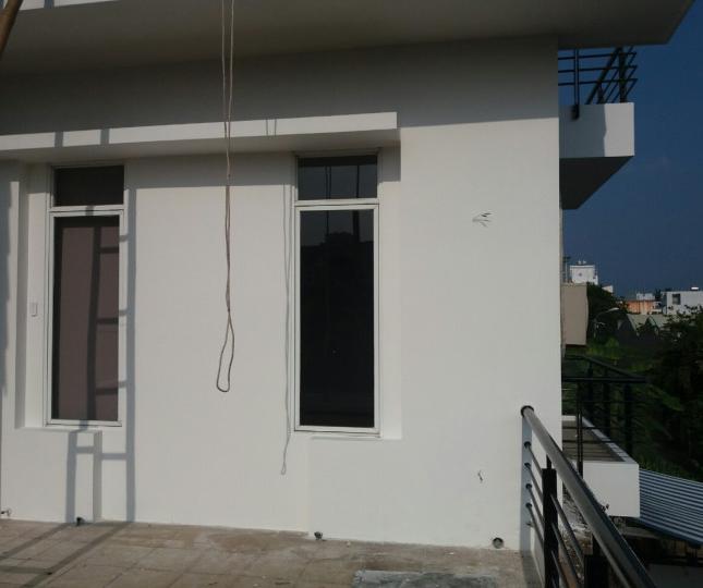 Cho thuê nhà mới xây khu Hồ Xuân Hương,300 m2 đất,đường 11m5,1600usd/tháng 