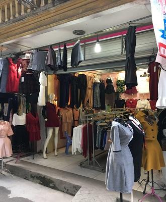 Chính chủ cần sang nhượng cửa hàng quần áo, tại số 10 ngõ 31 Phan Văn Trường- Cầu Giấy- Hà Nội
