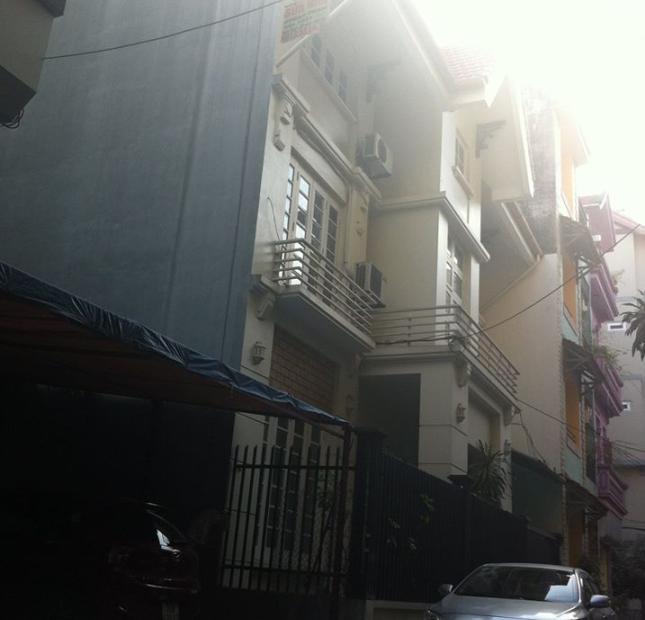 Bán Nhà phân lô khu BCT phố Đốc Ngữ, 33m2 x 5 tầng, 2 mặt thoáng, đường rộng 15m