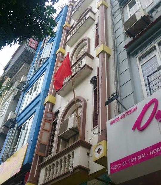 Bán nhà mặt phố Trung Liệt, diện tích 30m2, xây 5 tầng, kinh doanh được