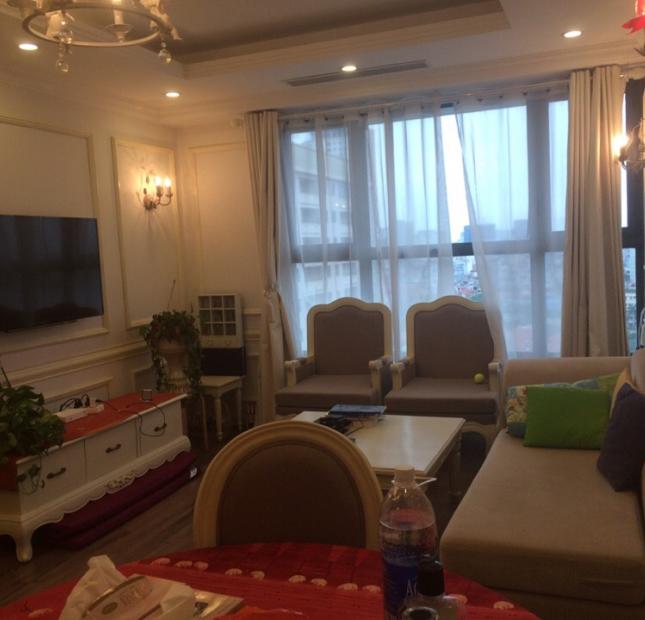 Căn hộ chung cư tại 27 Huỳnh Thúc Kháng, Đống Đa, DT 120m2, 3PN, đầy đủ nội thất, giá 14 tr/th