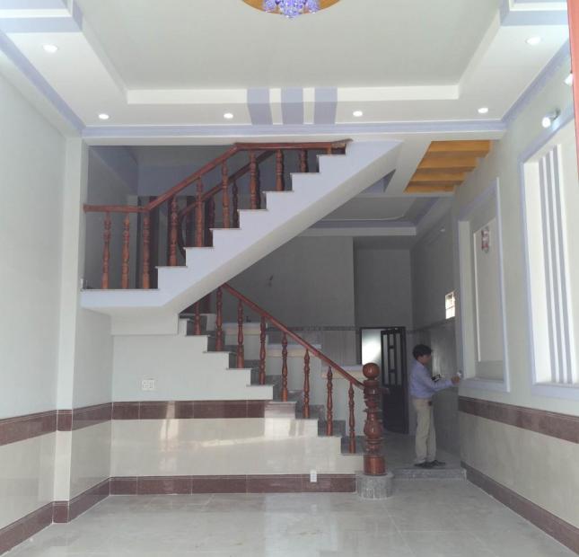 Bán nhà mới vị trí cực tốt Phạm Ngọc Thạch, DT 40m2, 5 tầng, 4.1 tỷ