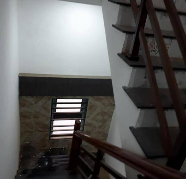 Bán nhà Bạch Mai, Hai Bà Trưng, DT 50m2, lô góc, 3 mặt thoáng, cách phố 30m, LH 01258116413