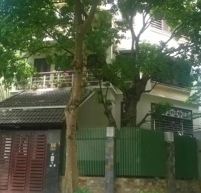 Cho thuê biệt thự ngõ Thông Phong, đường Tôn Đức Thắng, DT 180m2, 3,5 tầng