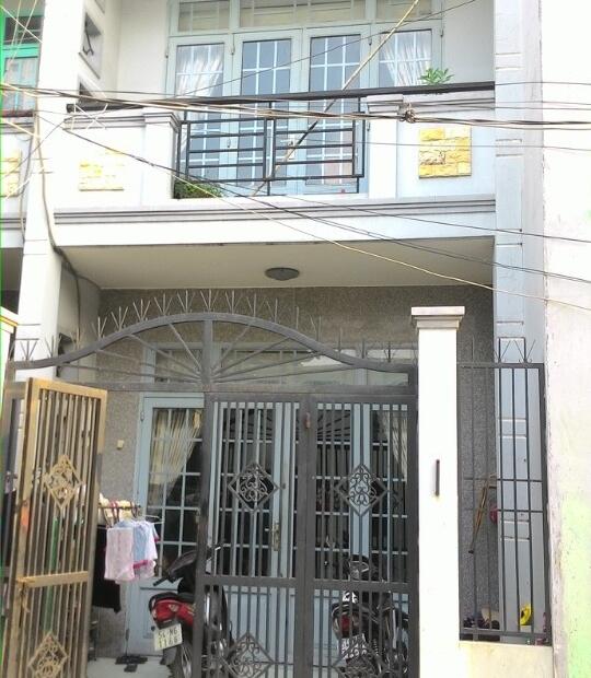 Bán nhà đường Nguyễn Trung Trực, Bến Lức, 100m2, 1 lầu, 788tr. LH 0932.532.328