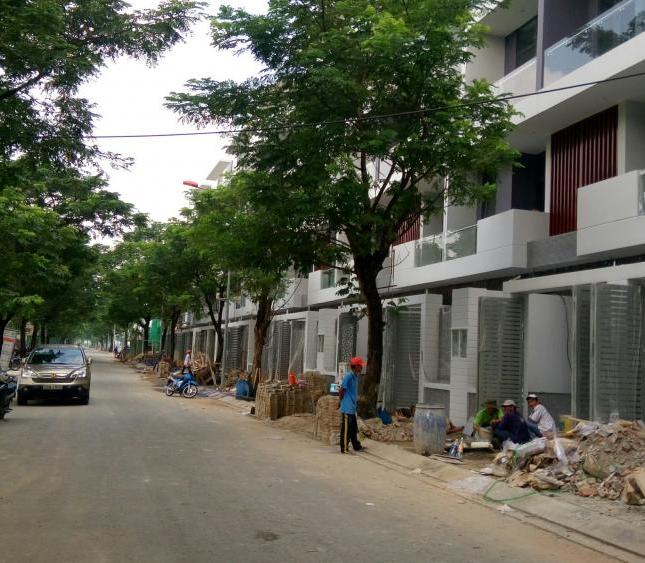 Nhà KDT Vạn Phúc, đối diện công viên, DTXD: 345m2, 1 trệt 3 lầu 1 tum, kinh doanh tất cả ngành nghề