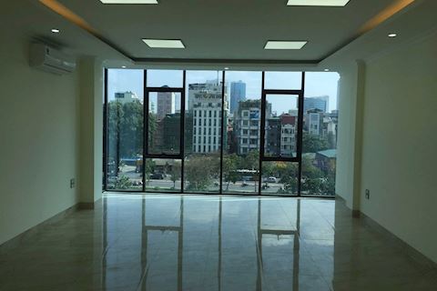 Cho thuê văn phòng mặt phố Nguyễn Hoàng, diện tích 70m, giá 12 triệu/tháng 0888838232