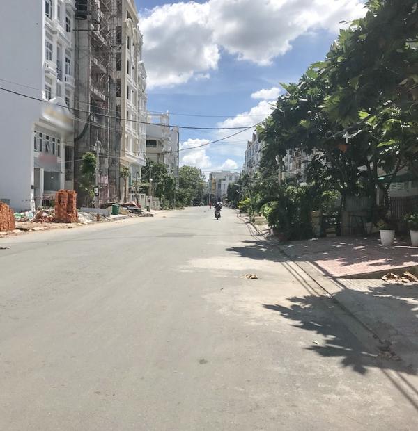 Bán gấp nhà phố khu Nam Long Phú Thuận, Quận 7