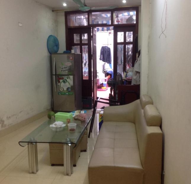 Bán nhà mặt phố Phúc Tân,kinh doanh sầm uất thu nhập 250tr/năm.