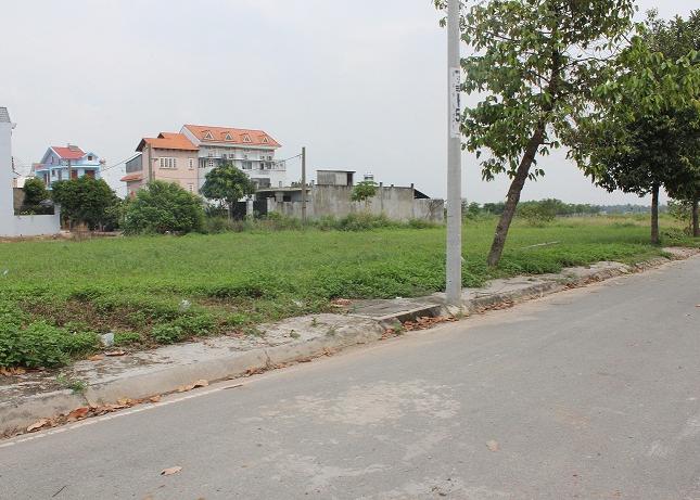 Cần bán lô đất 340m2 đất thổ cư đối diện KCN Thuận Đạo, SHR, giá 2 tỷ 4
