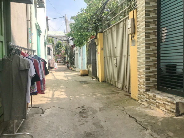 Bán nhà phố 2 lầu hẻm 1135 đường Huỳnh Tấn Phát, Phường Phú Thuận, Quận 7