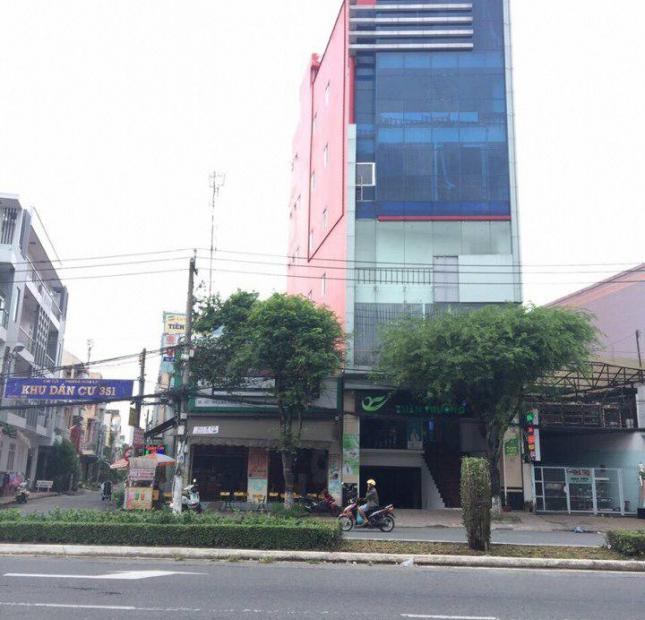 Bán nhà mặt tiền 30/4, ngang trên 8m, trước ngã tư Nguyễn Văn Linh