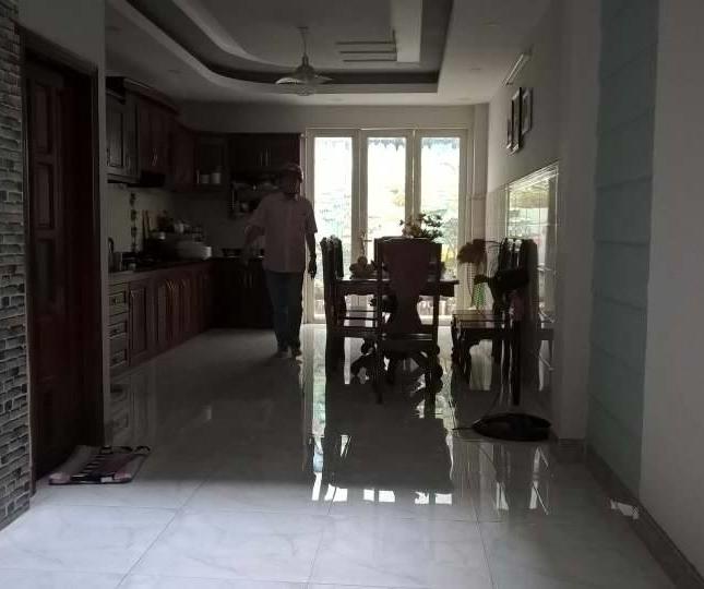 Nhà đẹp full nội thất MT Lê Cao Lãng 4x20m, 3 tầng 17tr/th P.Phú Thạnh, Q.Tân Phú