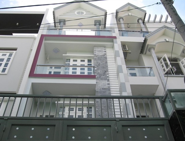 Bán gấp nhà HXH Phan Văn Trị, Q5, DT: 4*16m, nhà 3 tầng, giá bán 8.5 tỷ