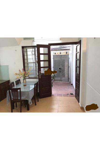 Cho thuê nhà riêng 113 Yên Hòa, diện tích 85 m2, chia 2 PN, 1 phòng khách cho hộ gia đình