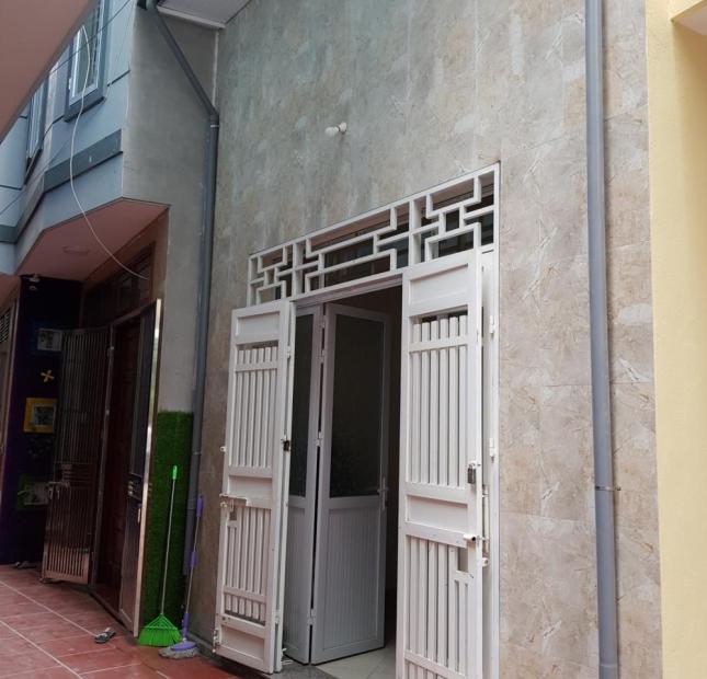 Bán nhà cấp 4, 32m2, phố Mậu Lương, Đa Sỹ, có gác xép, giá 900 triệu, 01659861060