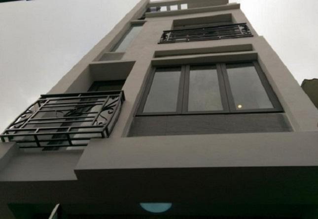 Cần bán căn nhà mới xây tại tổ 14 Yên Nghĩa, Hà Đông, 35m2 x 4 tầng, ngõ thông taxi lùi vào