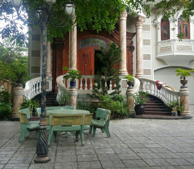 Villa cho thuê 600m2, phường Thảo Điền, quận 2
