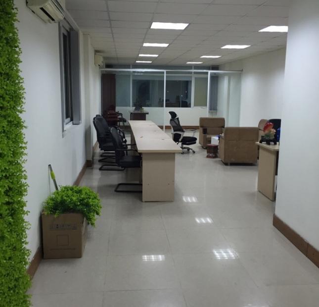 Cho thuê văn phòng mặt phố Vũ Tông Phan, diện tích 80m2, sàn thông thoáng