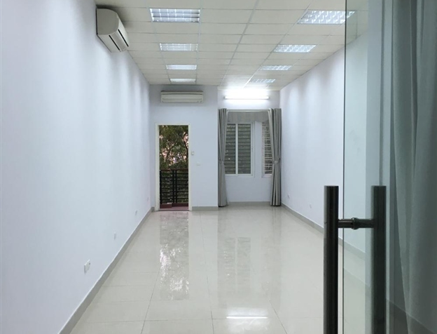 Cho thuê mặt sàn văn phòng cực đẹp, diện tích 70m2, giá chỉ 7,5 triệu/tháng tại Hoàng Quốc Việt