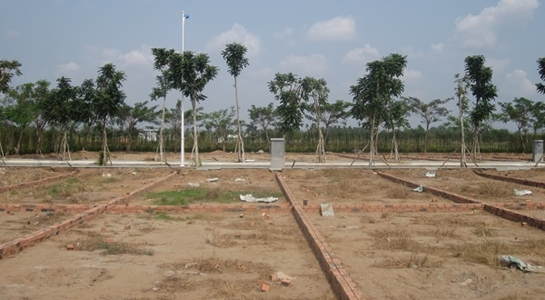 Cần thanh lý 4 lô đất ngay chợ thị trấn Thủ Thừa, DT 89m2, giá 690tr