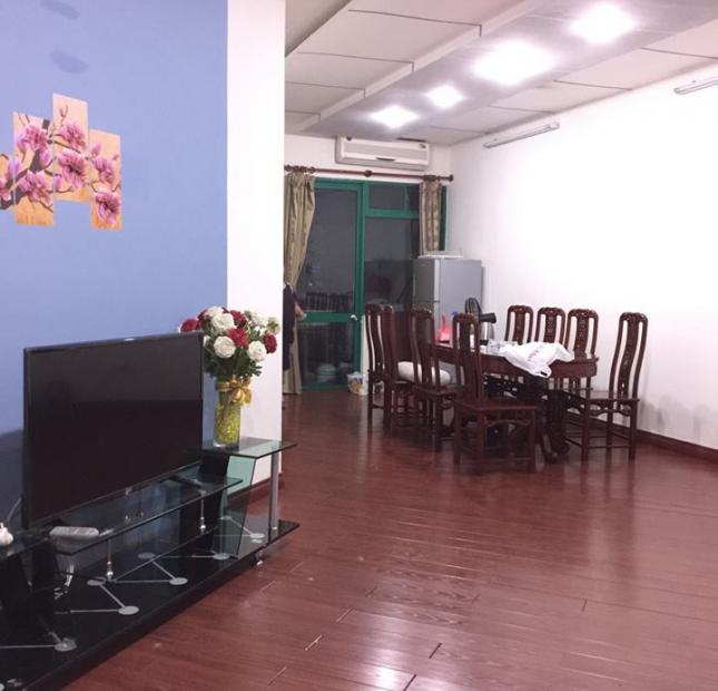 CHCC cao cấp tại Golden Land 275 Nguyễn Trãi Cần cho thuê gấp căn hộ, 166m2 3PN đủ nội thất sang trọng. LH 0936496919