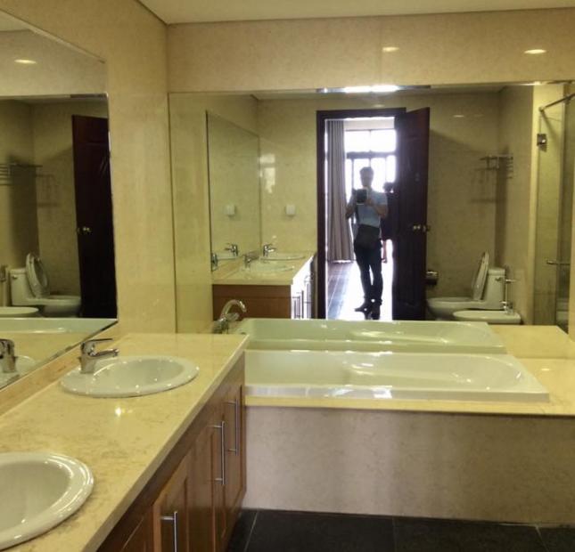 Căn hộ chung cư cao cấp Chelsea Nam cần cho thuê căn hộ, 98m2 2PN nội thất cơ bản. Giá 12 tr/th